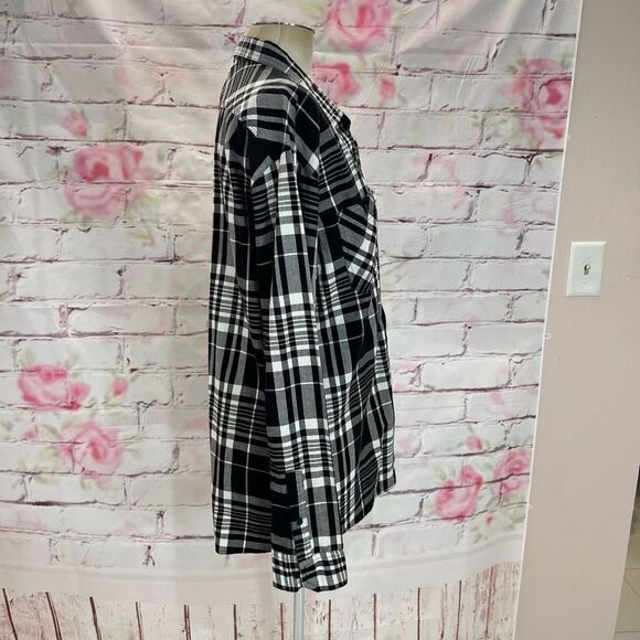 🔥5/25 sale🔥 Levi’s Men’s Button-Down Long Sleeves Black & White Plaid Shirt - Picture 7 of 13